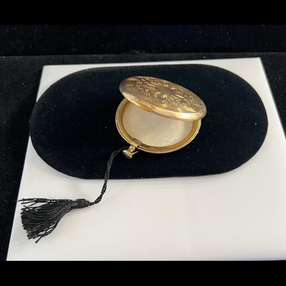 Vintage Compact Gold Tone Mirrored View 4